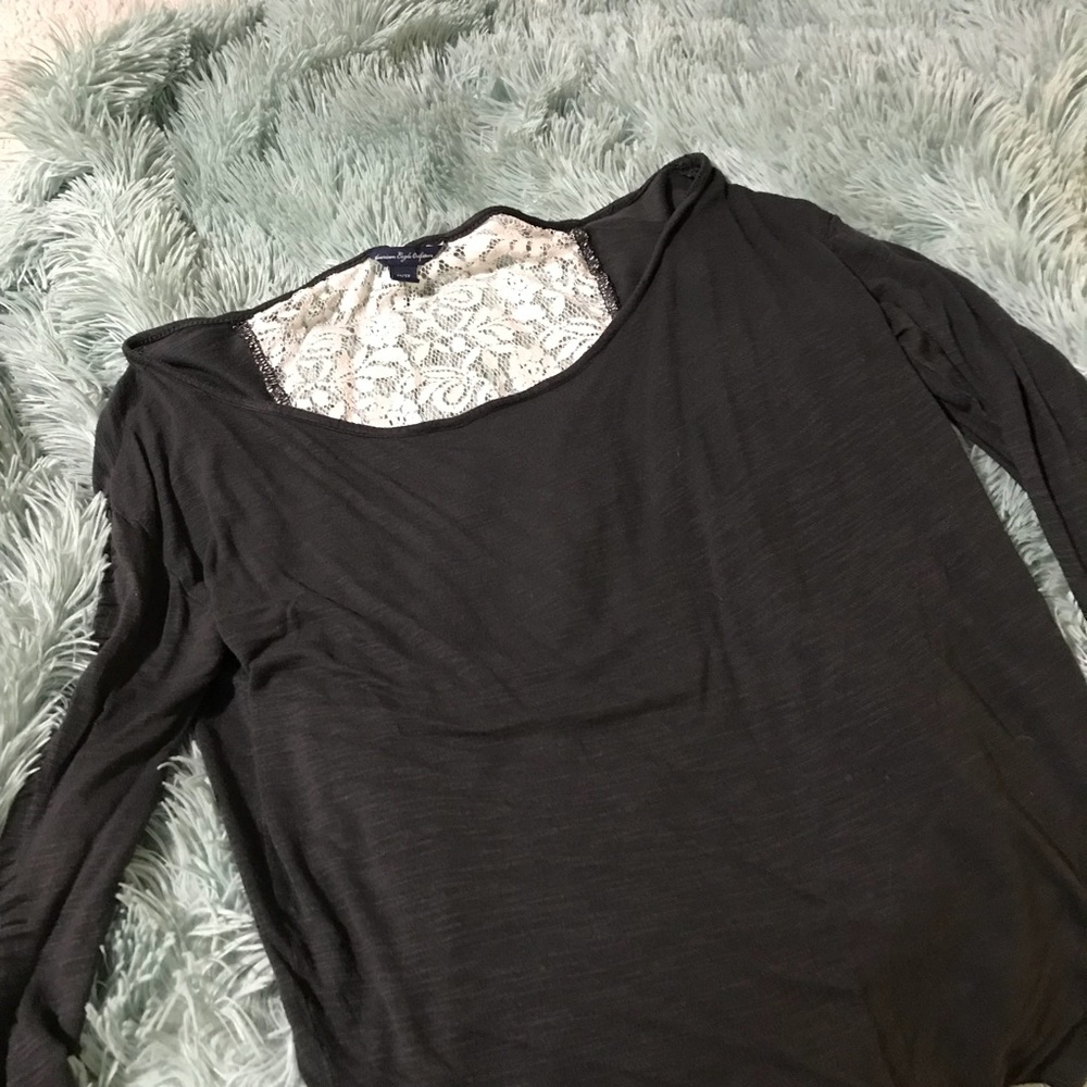 AEO gray lace back top